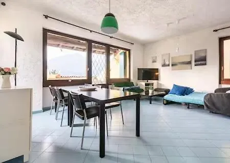 Lägenhet Baia Dei Colori *